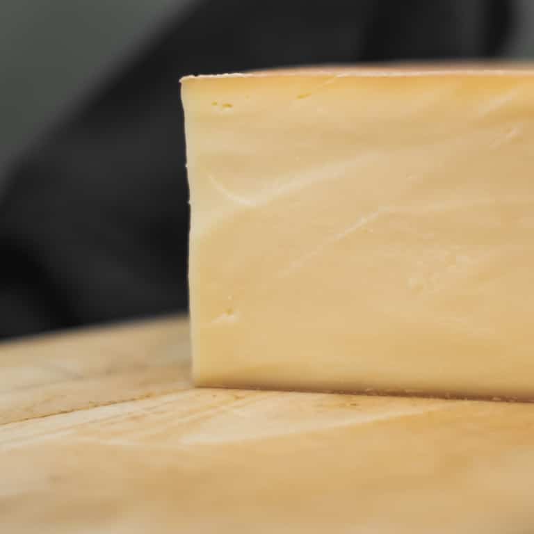 Vente en ligne de Reblochon fermier AOP, fromage de Savoie et Haute-Savoie