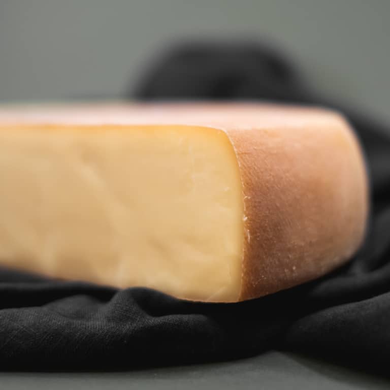 raclette-lait-cru-igp-demi-meule-2